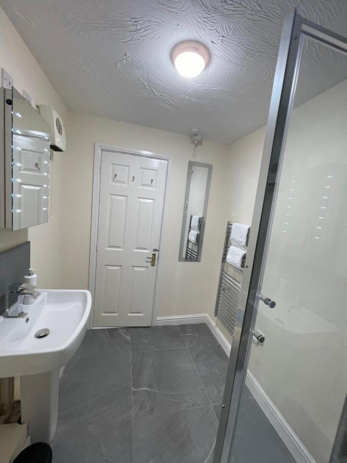 The Regency Entire 1 Bedroom Flat Accomodation Leicester Esterno foto
